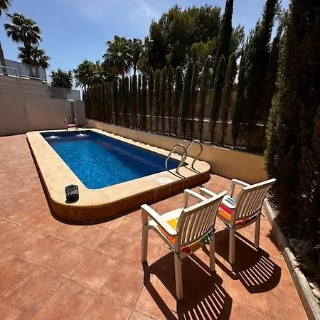 Con Piscina Privada Holiday home *